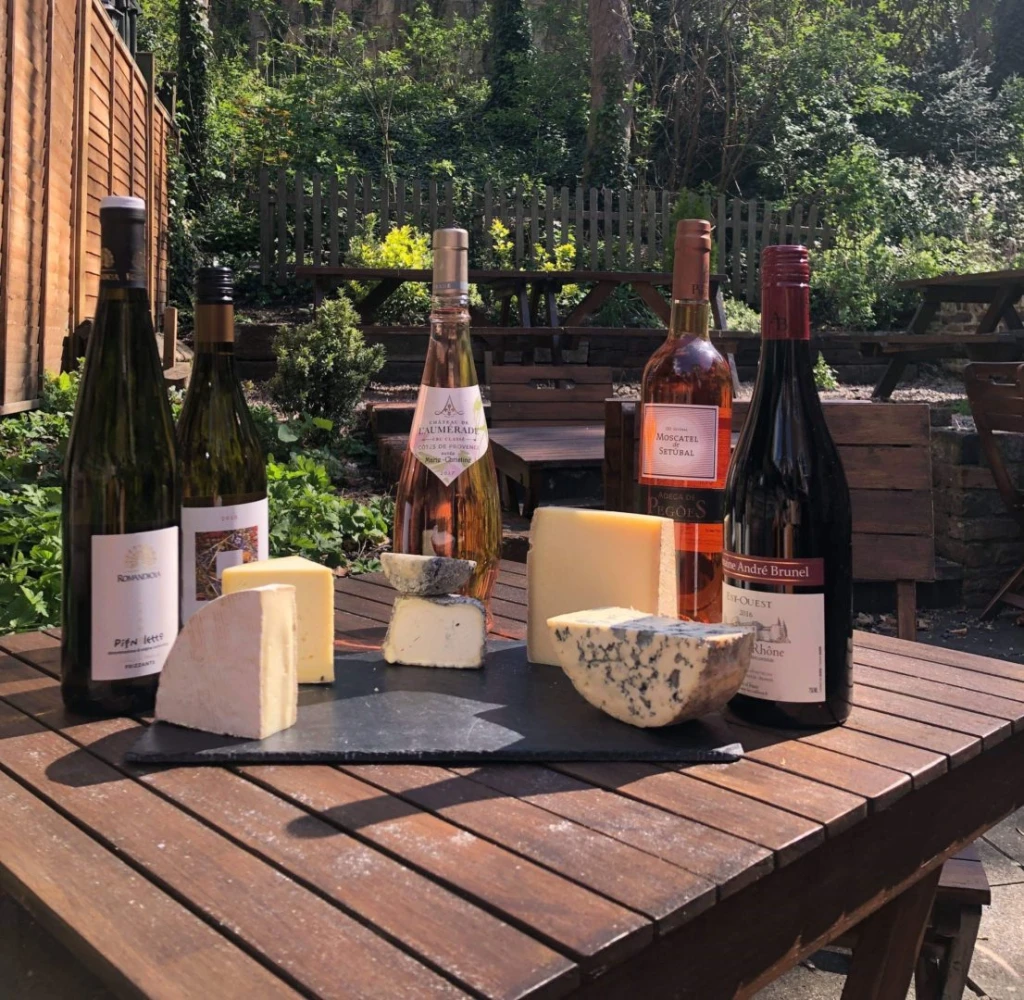 Five Must-Try Cheese and Wine Combos