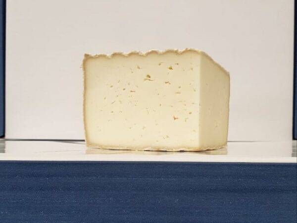 Tomme de Luzac Cheese