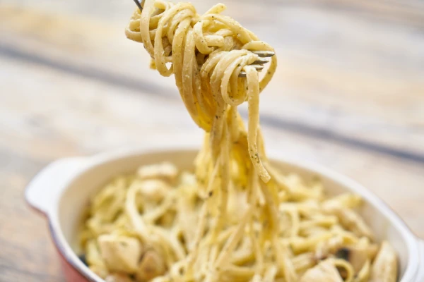 The Ultimate Wine and Food Pairing Guide 11 Spaghetti carbonara