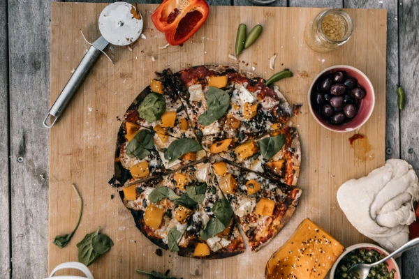 The Ultimate Wine and Food Pairing Guide 7 Pizza fresh from the oven