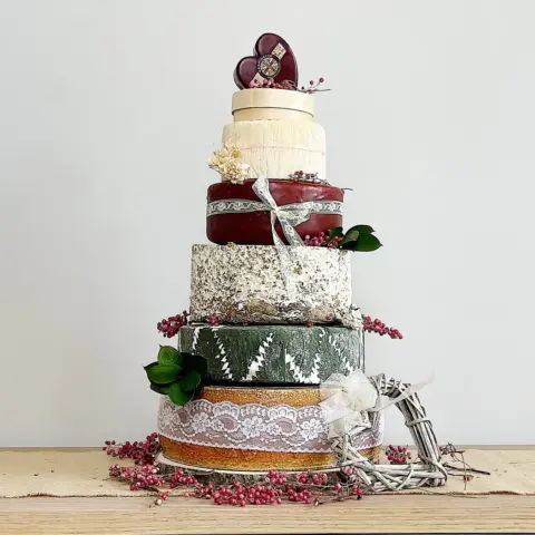 Cheese Wedding Cakes: How Much Cheese, Which Cheeses and How It Works